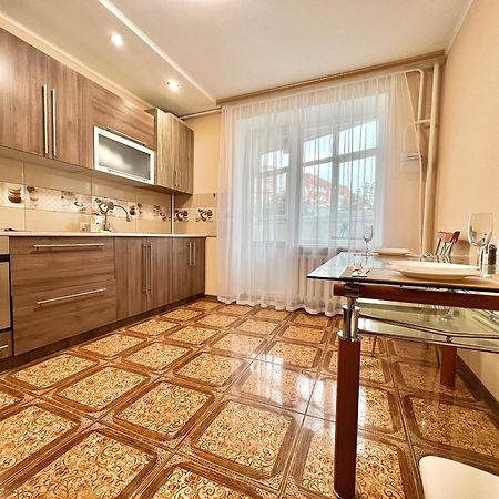 Apartpoltava 100 Квадратних Метрів Затишку В Серці Полтави, Корпусний Парк, Банківський Чек Экстерьер фото